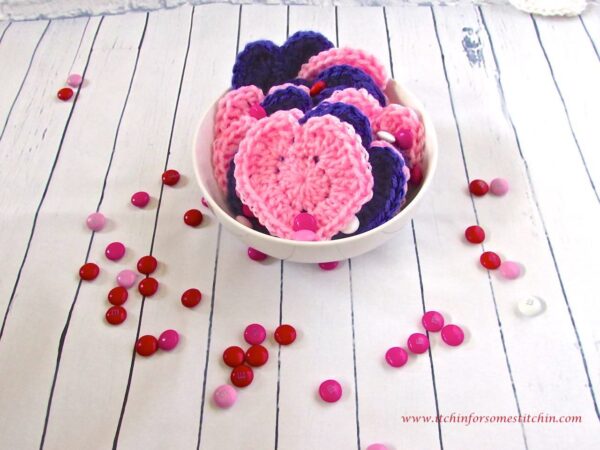 Crochet Hearts in bowl by itchinforsomestitchin.com