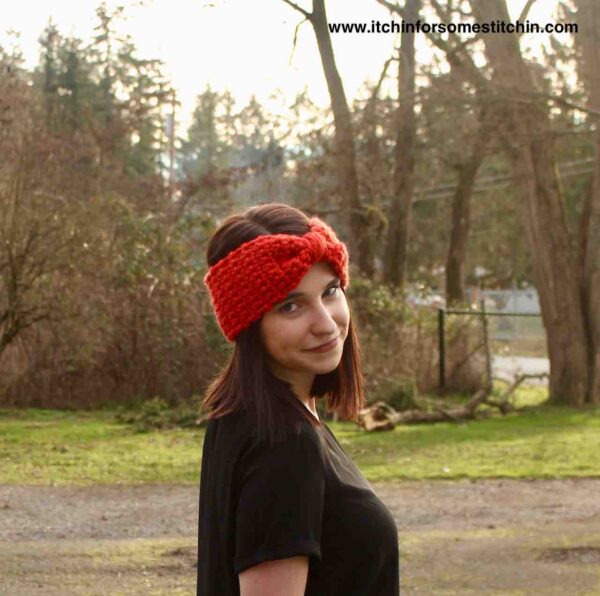 This chunky bowtie ear warmer is beginner friendly and a cinch to whip up. It's fun and fashionable to wear and takes less than 30 minutes to make!