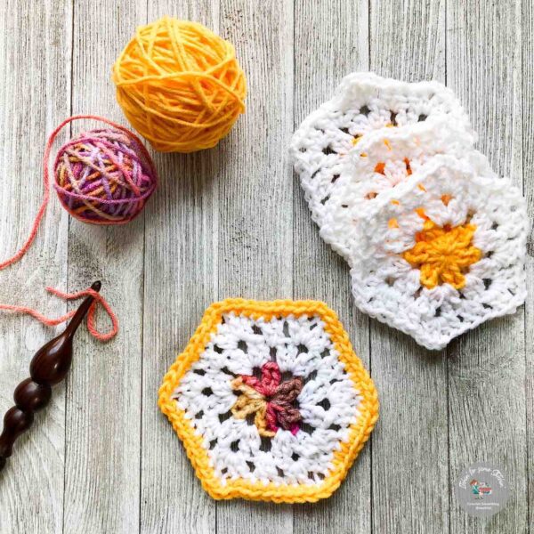 How to Crochet a Granny Hexagon by itchinforsomestitchin.com