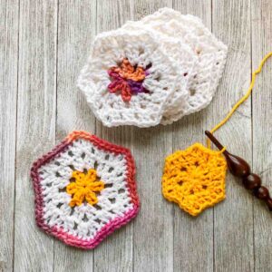 How to Crochet a Granny Hexagon by itchinforsomestitchin.com