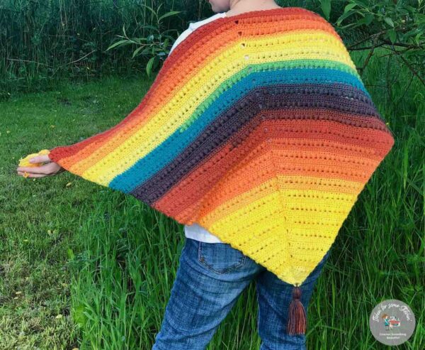 It's a Colorful Summer Triangle Shawl - Image 5